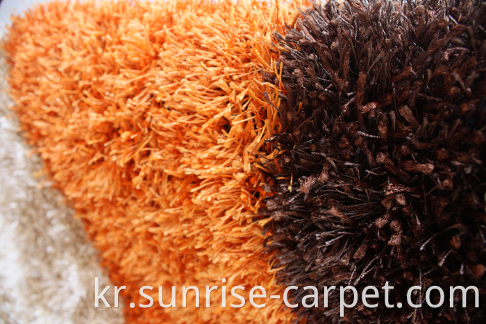 Polyester mix Shaggy carpet with Design